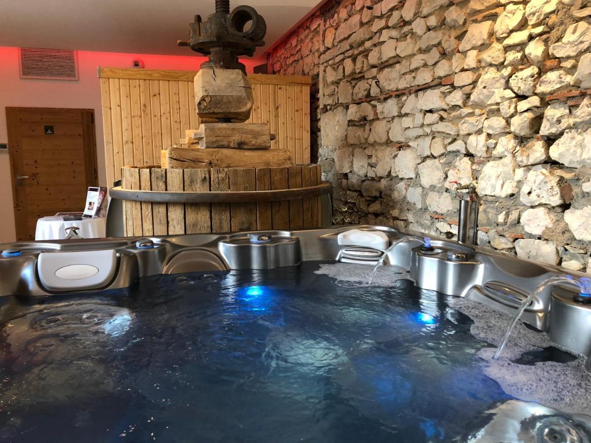 Les Villas Du Domaine De Suzel Vignieu Εξωτερικό φωτογραφία